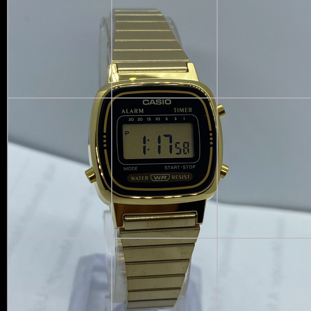 Casio Watch for Ladies, small size . Adjustable band 7” wrist round long , new
